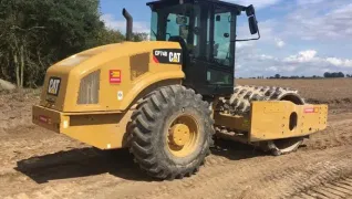 सीएटी CS74B
