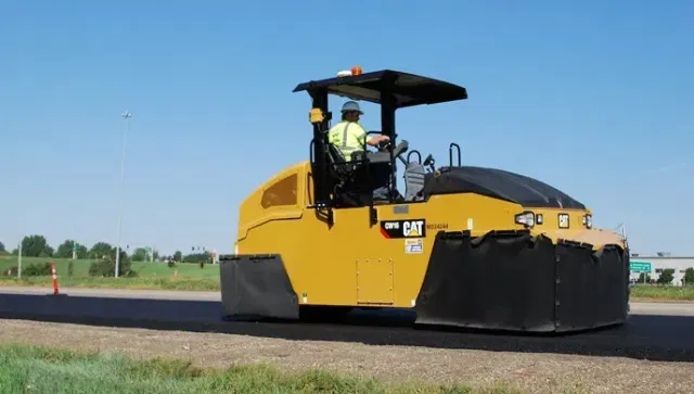 सीएटी CW16 11-Wheel