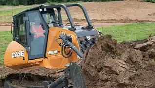 CASE 1650M