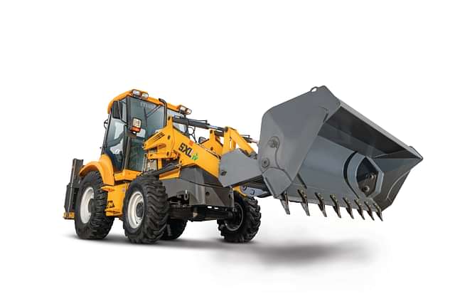 MAHINDRA EarthMaster SXL