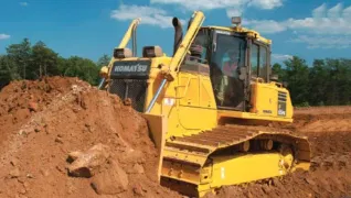 Komatsu D65EX-18