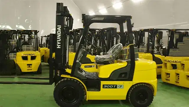 HYUNDAI 30DT-7