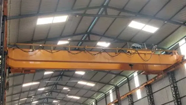 MOON SUN INDUSTRIES. SWL 25 ton.